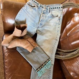 Vintage BUZZ 18 Beaded Levi’s High Waist wide leg Jeans!